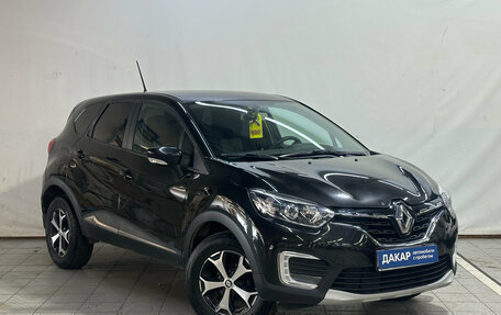 Renault Kaptur I рестайлинг, 2021 год, 1 650 000 рублей, 2 фотография