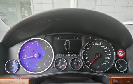 Volkswagen Touareg III, 2008 год, 1 350 000 рублей, 13 фотография