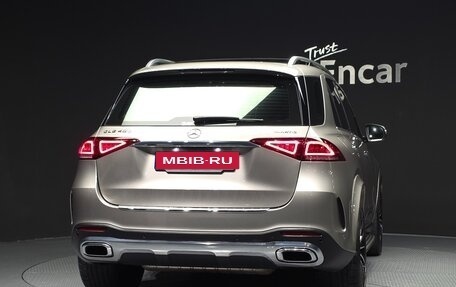 Mercedes-Benz GLE, 2023 год, 9 000 000 рублей, 4 фотография