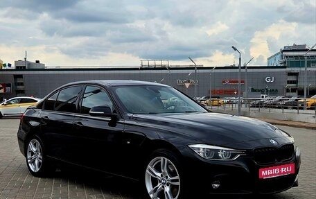 BMW 3 серия, 2018 год, 3 000 000 рублей, 4 фотография