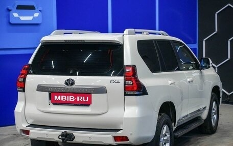 Toyota Land Cruiser Prado 150 рестайлинг 2, 2022 год, 6 835 000 рублей, 7 фотография