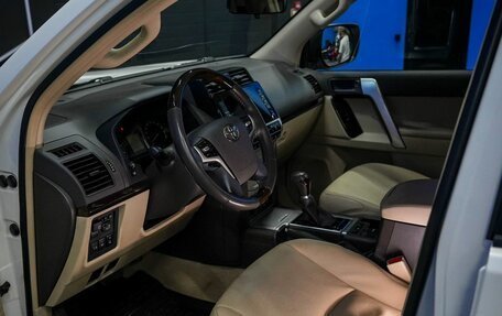 Toyota Land Cruiser Prado 150 рестайлинг 2, 2022 год, 6 835 000 рублей, 11 фотография