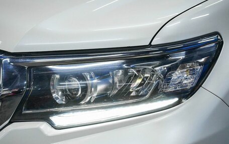 Toyota Land Cruiser Prado 150 рестайлинг 2, 2022 год, 6 835 000 рублей, 19 фотография