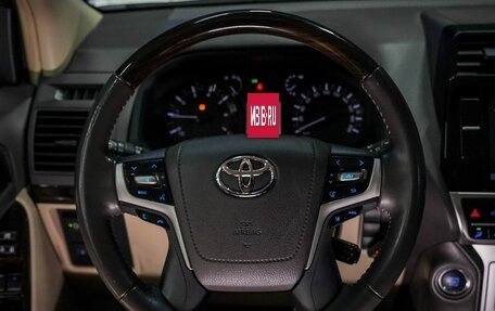 Toyota Land Cruiser Prado 150 рестайлинг 2, 2022 год, 6 835 000 рублей, 23 фотография