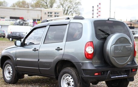 Chevrolet Niva I рестайлинг, 2011 год, 479 000 рублей, 6 фотография