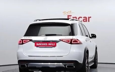 Mercedes-Benz GLE, 2023 год, 7 850 000 рублей, 4 фотография
