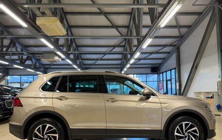 Volkswagen Tiguan II, 2018 год, 2 699 000 рублей, 5 фотография