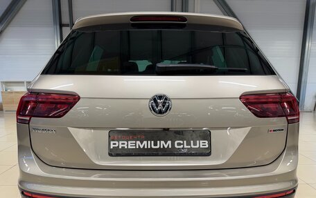 Volkswagen Tiguan II, 2018 год, 2 699 000 рублей, 10 фотография