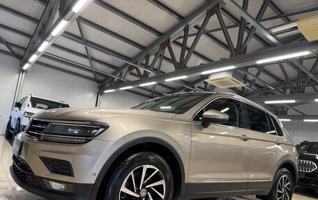 Volkswagen Tiguan II, 2018 год, 2 699 000 рублей, 15 фотография