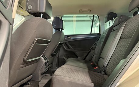 Volkswagen Tiguan II, 2018 год, 2 699 000 рублей, 24 фотография