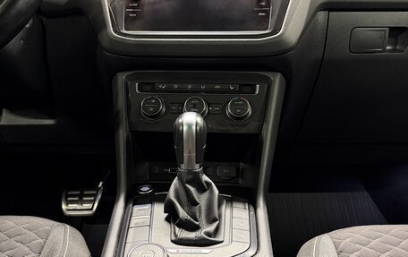 Volkswagen Tiguan II, 2018 год, 2 699 000 рублей, 29 фотография