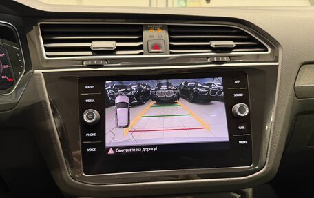 Volkswagen Tiguan II, 2018 год, 2 699 000 рублей, 33 фотография