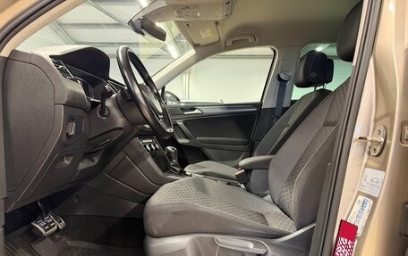 Volkswagen Tiguan II, 2018 год, 2 699 000 рублей, 23 фотография