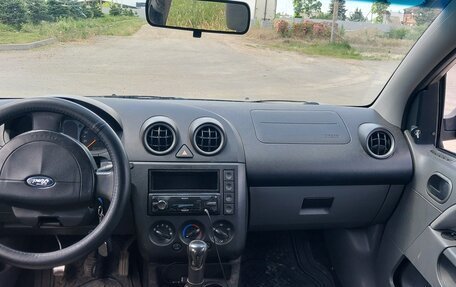 Ford Fiesta, 2003 год, 250 000 рублей, 8 фотография