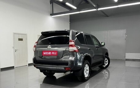 Toyota Land Cruiser Prado 150 рестайлинг 2, 2015 год, 3 395 000 рублей, 2 фотография
