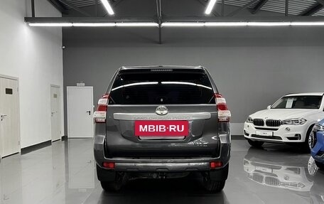 Toyota Land Cruiser Prado 150 рестайлинг 2, 2015 год, 3 395 000 рублей, 4 фотография