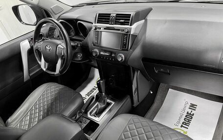 Toyota Land Cruiser Prado 150 рестайлинг 2, 2015 год, 3 395 000 рублей, 14 фотография