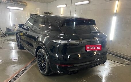 Porsche Cayenne III, 2021 год, 14 000 000 рублей, 3 фотография