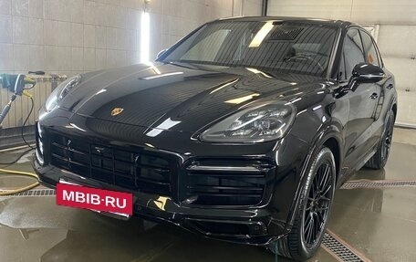 Porsche Cayenne III, 2021 год, 14 000 000 рублей, 2 фотография