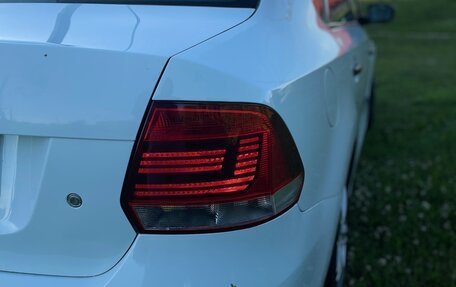 Volkswagen Polo VI (EU Market), 2015 год, 525 000 рублей, 2 фотография