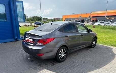 Hyundai Solaris II рестайлинг, 2012 год, 680 000 рублей, 2 фотография