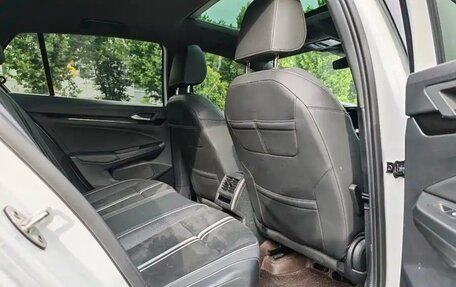Volkswagen Golf VIII, 2022 год, 2 150 011 рублей, 14 фотография