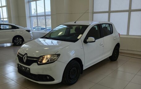 Renault Sandero II рестайлинг, 2017 год, 650 000 рублей, 3 фотография