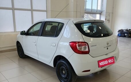 Renault Sandero II рестайлинг, 2017 год, 650 000 рублей, 4 фотография
