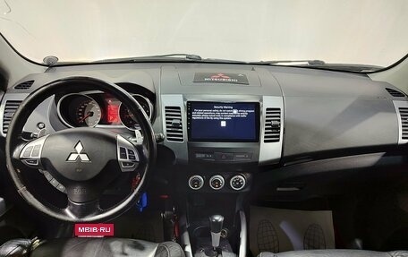 Mitsubishi Outlander III рестайлинг 3, 2008 год, 1 100 000 рублей, 15 фотография