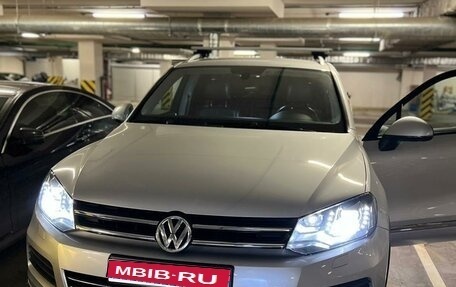 Volkswagen Touareg III, 2013 год, 2 100 000 рублей, 1 фотография