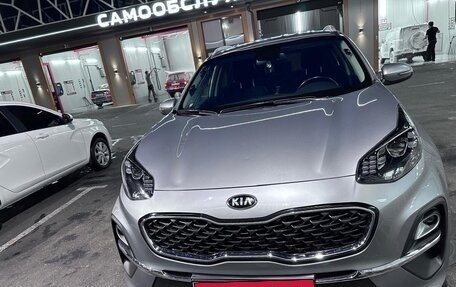 KIA Sportage IV рестайлинг, 2020 год, 2 120 000 рублей, 1 фотография