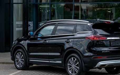 Geely Atlas, 2022 год, 1 895 000 рублей, 9 фотография