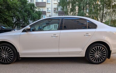Volkswagen Jetta VI, 2015 год, 1 060 000 рублей, 8 фотография