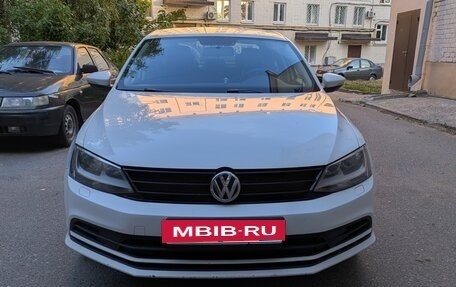 Volkswagen Jetta VI, 2015 год, 1 060 000 рублей, 6 фотография