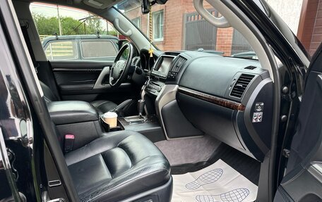 Toyota Land Cruiser 200, 2011 год, 3 180 000 рублей, 11 фотография