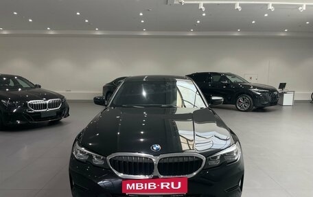BMW 3 серия, 2021 год, 2 877 000 рублей, 2 фотография