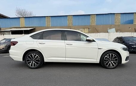 Volkswagen Lavida, 2022 год, 1 395 010 рублей, 7 фотография