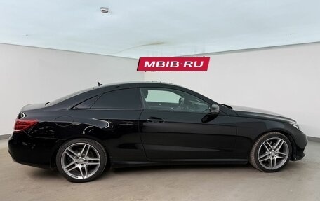 Mercedes-Benz E-Класс, 2015 год, 1 990 000 рублей, 4 фотография
