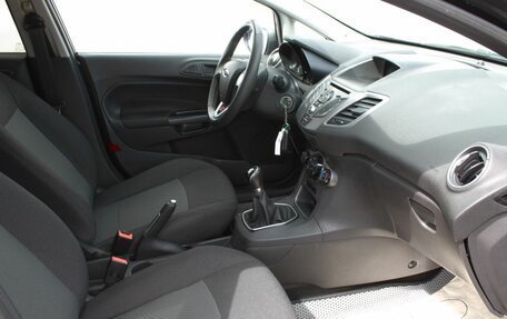Ford Fiesta, 2016 год, 810 000 рублей, 12 фотография