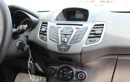 Ford Fiesta, 2016 год, 810 000 рублей, 17 фотография