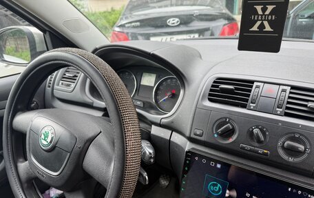 Skoda Fabia II, 2011 год, 600 000 рублей, 3 фотография