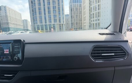 Volkswagen Polo VI (EU Market), 2020 год, 1 250 000 рублей, 24 фотография