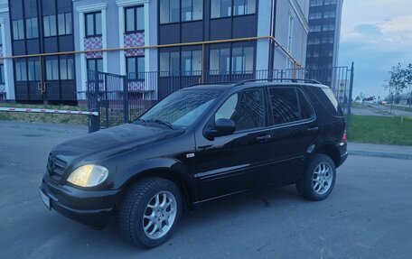 Mercedes-Benz M-Класс, 1999 год, 550 000 рублей, 2 фотография