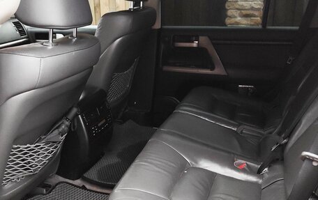 Toyota Land Cruiser 200, 2010 год, 3 299 000 рублей, 8 фотография