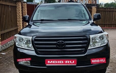 Toyota Land Cruiser 200, 2010 год, 3 299 000 рублей, 6 фотография