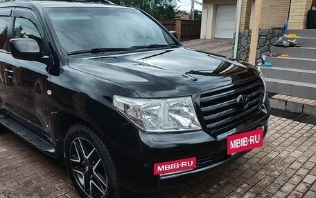 Toyota Land Cruiser 200, 2010 год, 3 299 000 рублей, 2 фотография