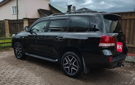 Toyota Land Cruiser 200, 2010 год, 3 299 000 рублей, 5 фотография