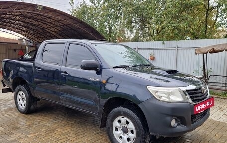 Toyota Hilux VII, 2013 год, 1 800 000 рублей, 8 фотография