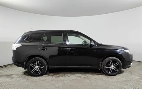 Mitsubishi Outlander III рестайлинг 3, 2013 год, 1 300 000 рублей, 5 фотография
