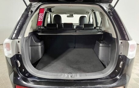 Mitsubishi Outlander III рестайлинг 3, 2013 год, 1 300 000 рублей, 12 фотография